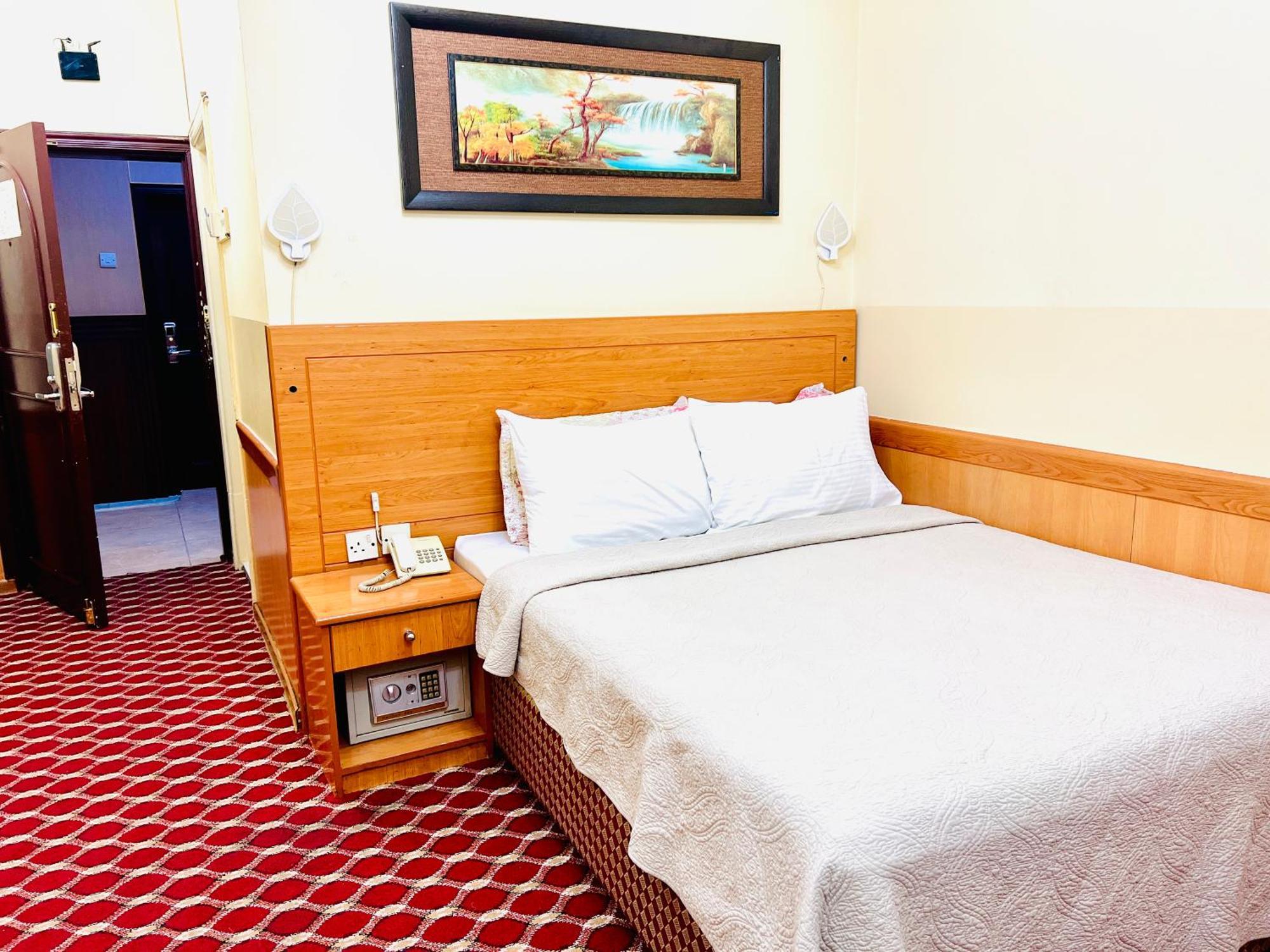 Al Ahrar Hotel ドバイ エクステリア 写真