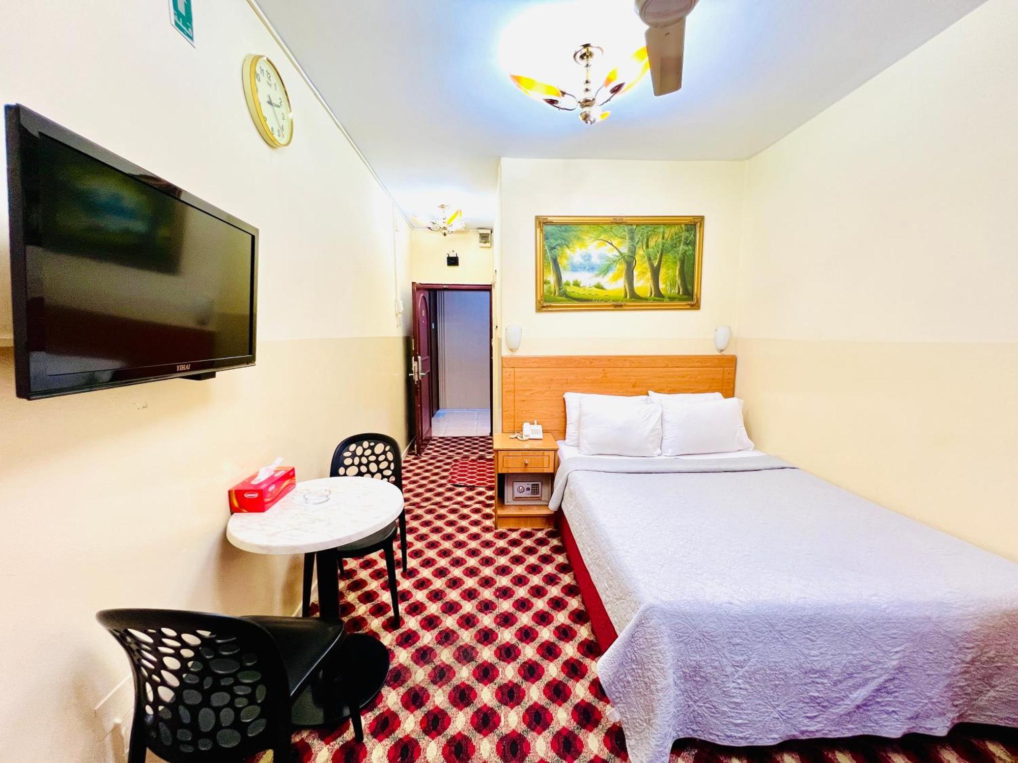 Al Ahrar Hotel ドバイ エクステリア 写真